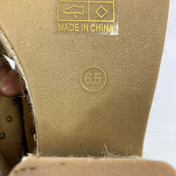 Mi.iM‎ Sandals Womens Sz 6.5 Beige Studded Suede Leather Slide On Espadrille - Picture 6 of 8